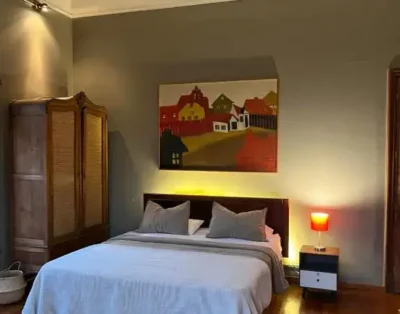 Estudio Histórico y Moderno Frente al Casco Histórico
